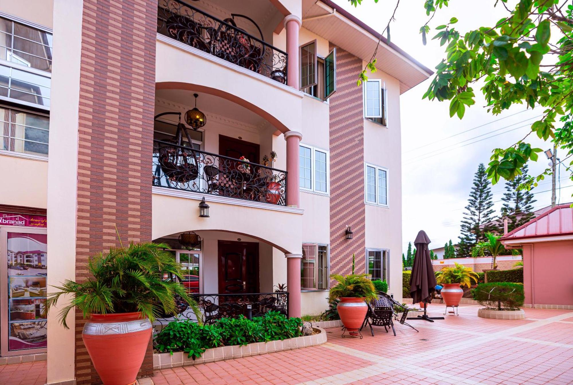 Ibranad Apartments Аккра Экстерьер фото